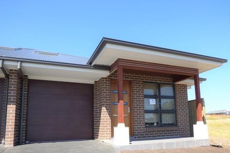 10 Threlkeld Cres, Fletcher, NSW 2287