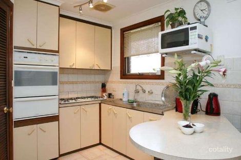 Property photo of 6 Midway Close Gladstone Park VIC 3043