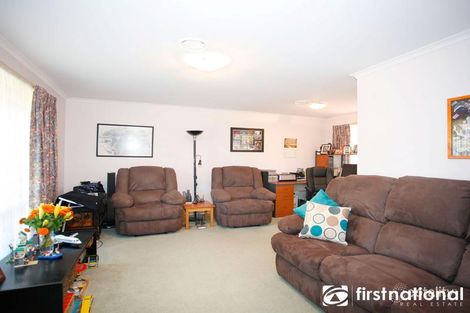 Property photo of 10 Dewsbury Court Narre Warren South VIC 3805