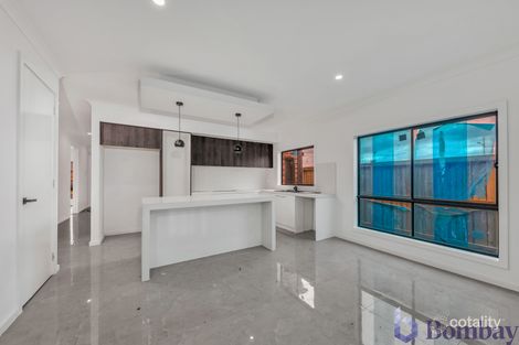 Property photo of 30 Stonecutter Crescent Wollert VIC 3750
