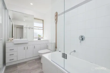 Property photo of 13/1040 Gold Coast Highway Palm Beach QLD 4221