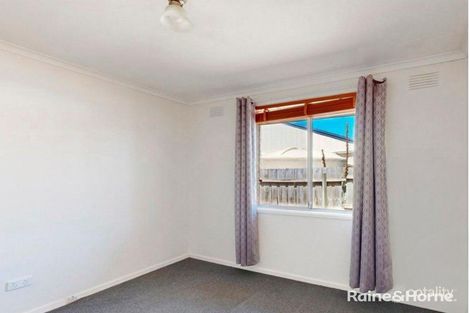 Property photo of 2 Sidney Street Cranbourne VIC 3977