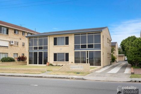 8/266 Marine Pde, Labrador, QLD 4215