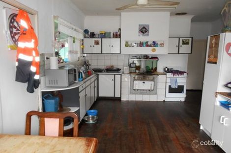 Property photo of 5 White Street Wandering WA 6308
