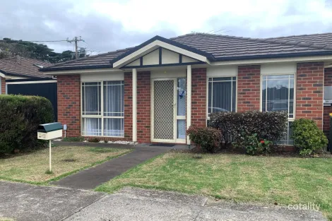 2/1 Forest St, Whittlesea, VIC 3757