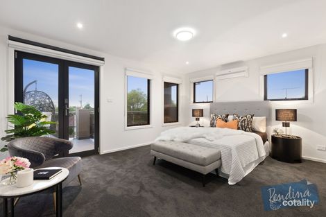 Property photo of 103 Carnarvon Road Strathmore VIC 3041