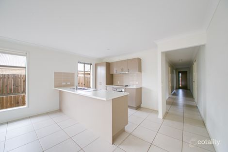 Property photo of 32 Eagleton Crescent Leichhardt QLD 4305