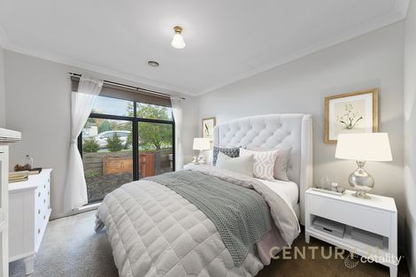 Property photo of 3 Young Street Pakenham VIC 3810