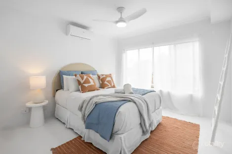 Property photo of 15 Carinya Street Mooloolaba QLD 4557