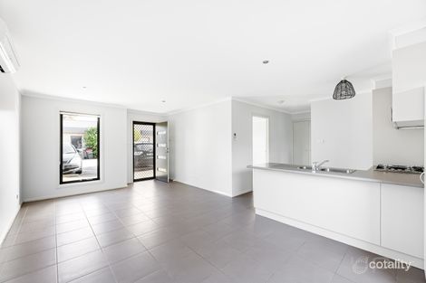 Property photo of 8/25 Deutgam Street Werribee VIC 3030