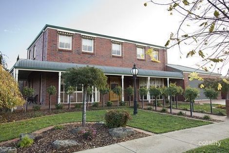 Property photo of 27 Outlook Drive Werribee VIC 3030