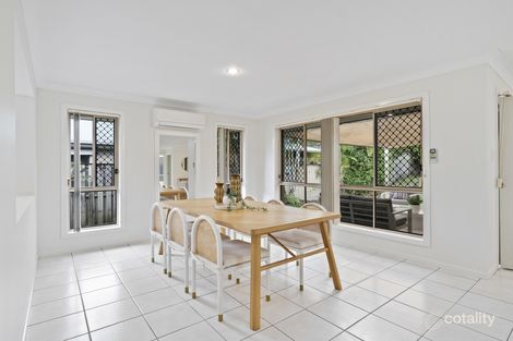 Property photo of 17 Carmarthen Circuit Pacific Pines QLD 4211