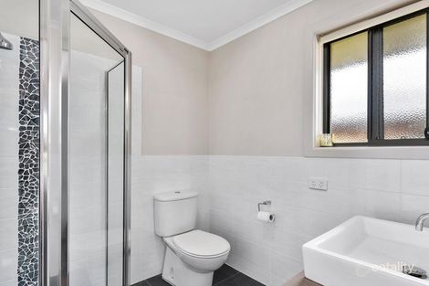 Property photo of 41 Willow Avenue Mount Gambier SA 5290