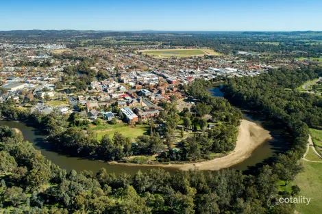 Property photo of 5 Protea Place Forest Hill NSW 2651