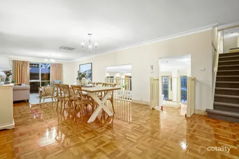 Property photo of 7 Hoadley Crescent Burwood East VIC 3151