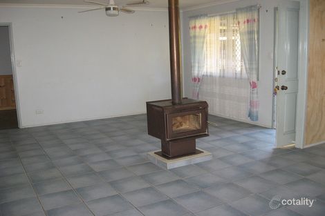 Property photo of 19 Deakin Crescent Nanango QLD 4615