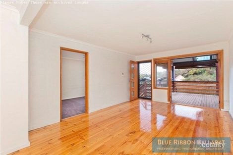 Property photo of 2/25 Whitefield Street Black Hill VIC 3350