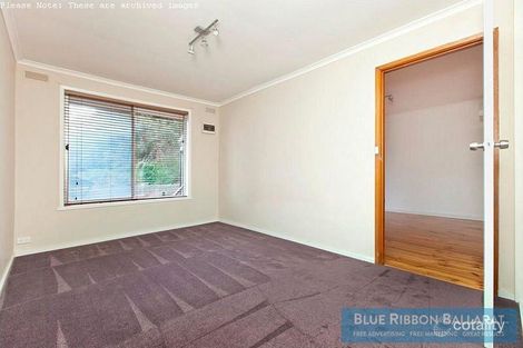 Property photo of 2/25 Whitefield Street Black Hill VIC 3350