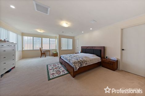 Property photo of 5 Pimelea Way Hillside VIC 3037