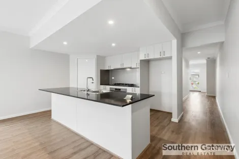 4 St Pierre Turn, Piara Waters, WA 6112