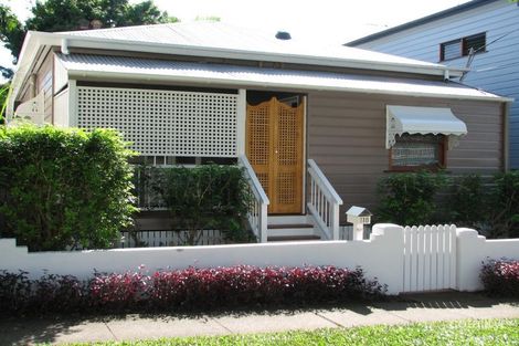 Property photo of 118 Princess Street Kangaroo Point QLD 4169