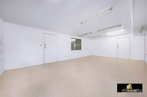 Property photo of 252 Newbridge Road Moorebank NSW 2170