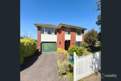 23 Thornhill Rd, Highton, VIC 3216