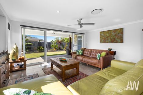 21 Lakefield Cres, Beerwah, QLD 4519