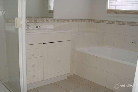 Property photo of 58 Heysen Parkway Caroline Springs VIC 3023