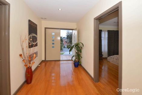 Property photo of 37 Lynne Maree Avenue Cairnlea VIC 3023