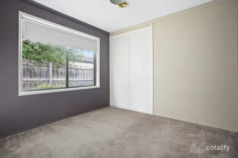 Property photo of 33 Kingfisher Drive Seabrook VIC 3028