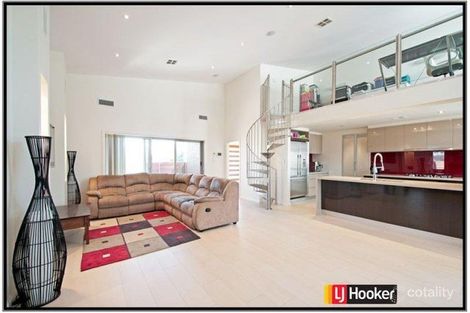 Property photo of 17 Eric Wright Street Forde ACT 2914