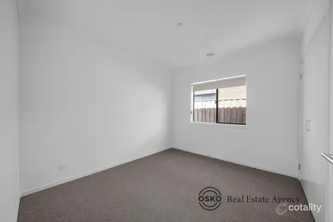 Property photo of 23 Whiteside Street Beveridge VIC 3753