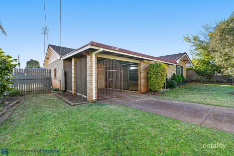 3 Aruma St, Wilsonton Heights, QLD 4350