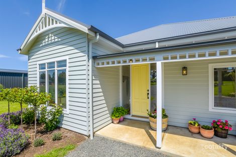 Property photo of 9 Opal Court Kyneton VIC 3444