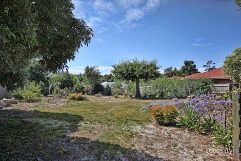 Property photo of 6 Stuart Drive Woodend VIC 3442