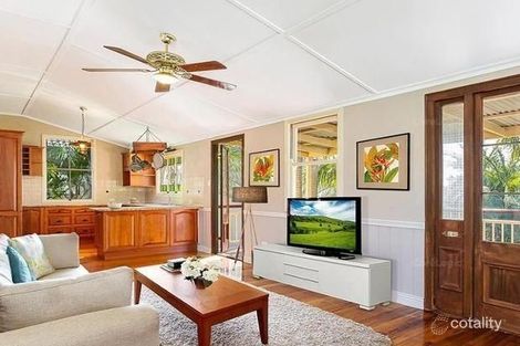 Property photo of 58 Eversleigh Road Scarborough QLD 4020