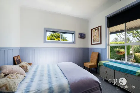 Property photo of 12 Church Street Newstead VIC 3462