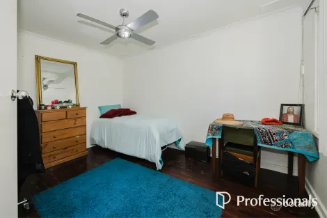 Property photo of 23A Pointer Way Girrawheen WA 6064