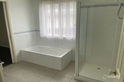 1a Glen Cairn Ave, Ringwood, VIC 3134