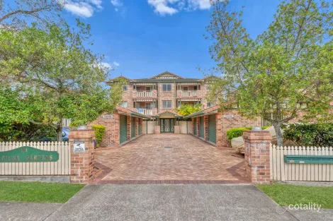 Property photo of 2/21 Pilba Street Chermside QLD 4032