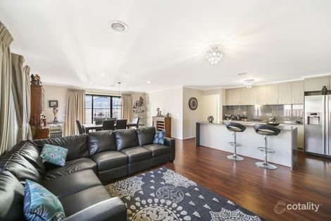 Property photo of 31 Paramount Rise Wollert VIC 3750