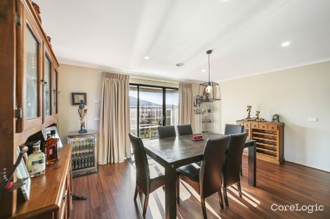 Property photo of 31 Paramount Rise Wollert VIC 3750