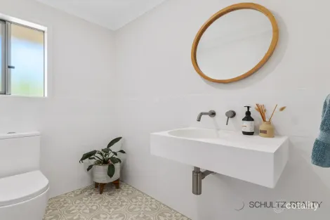 Property photo of 68 Yvonne Crescent Mount Warren Park QLD 4207