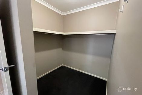 Property photo of 11 Camdolle Close Pakenham VIC 3810