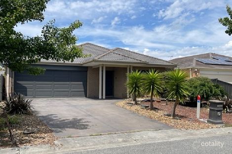 Property photo of 11 Camdolle Close Pakenham VIC 3810