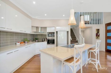 Property photo of 13A Wickepin Court Elanora QLD 4221