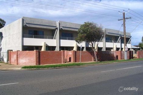 Property photo of 211 Findon Road Findon SA 5023