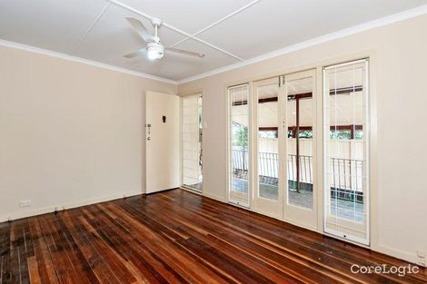 Property photo of 28 Lindsay Street Bundamba QLD 4304