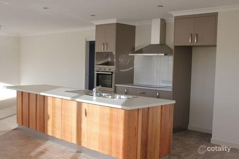 8 Chipalee Ct, Margate, TAS 7054